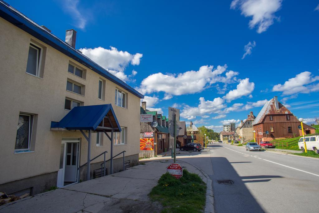 Apartmani Restoran Durmitor Жабляк Экстерьер фото