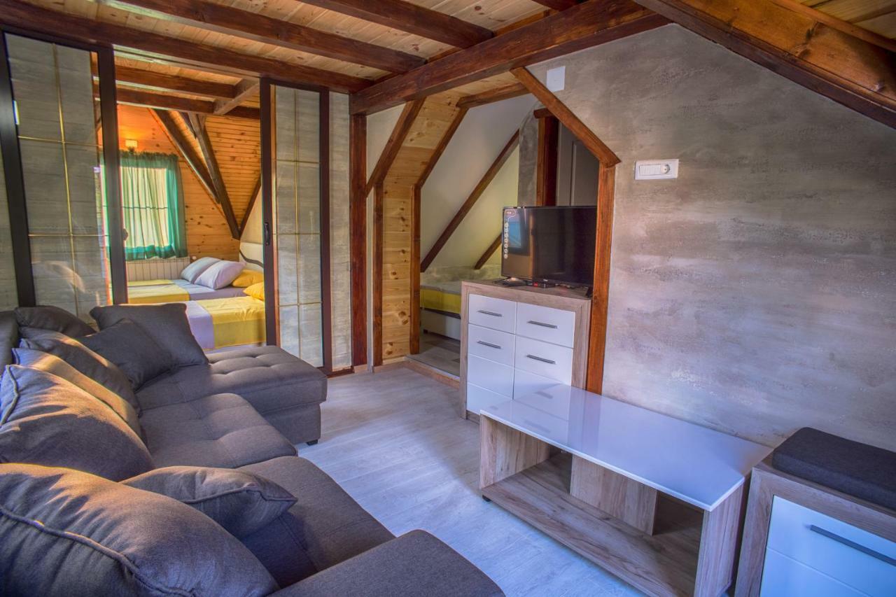 Apartmani Restoran Durmitor Жабляк Экстерьер фото
